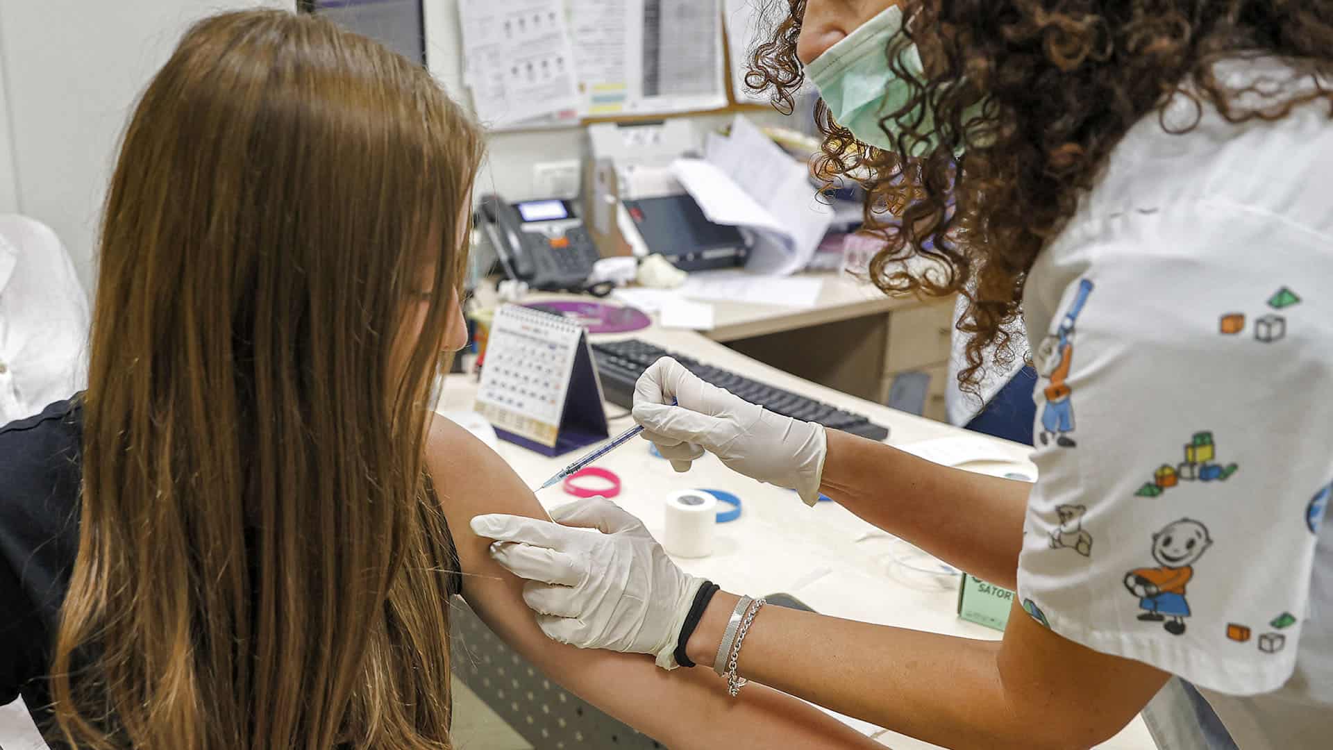 Adolescente vaccinée