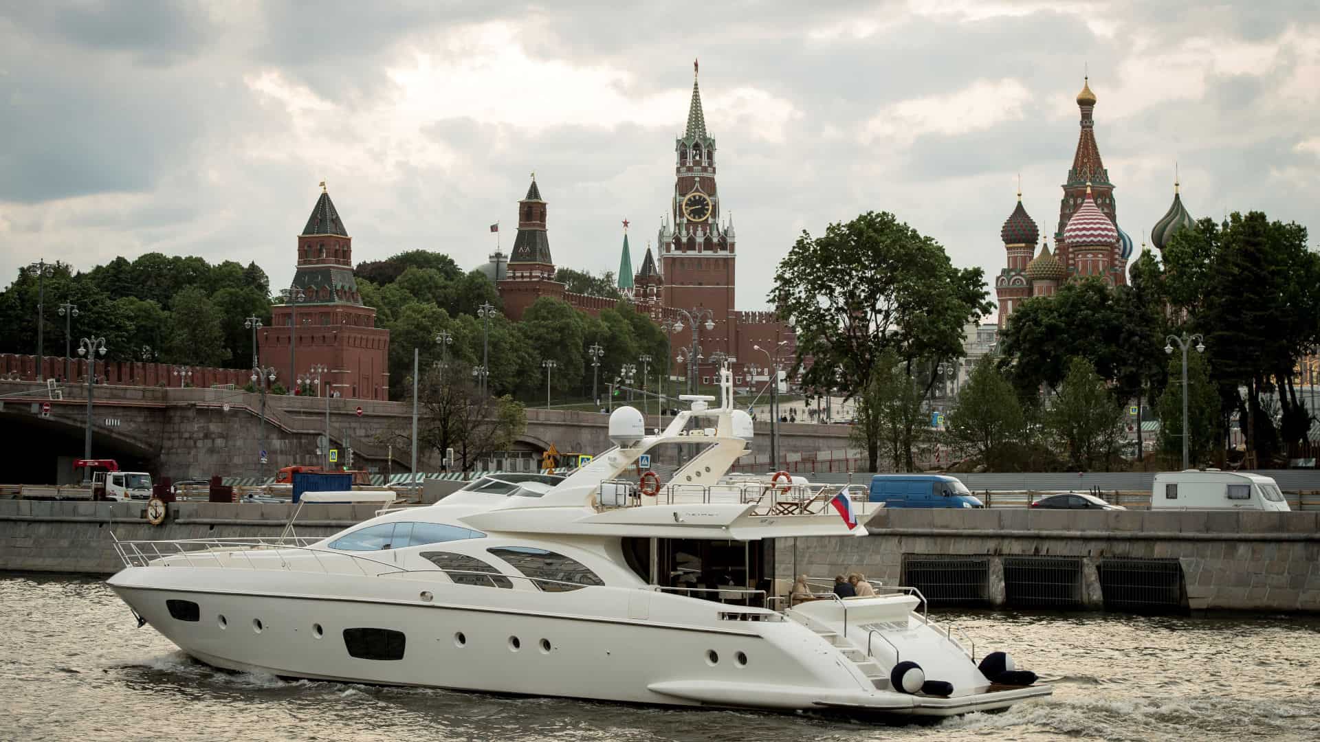 Yacht russe