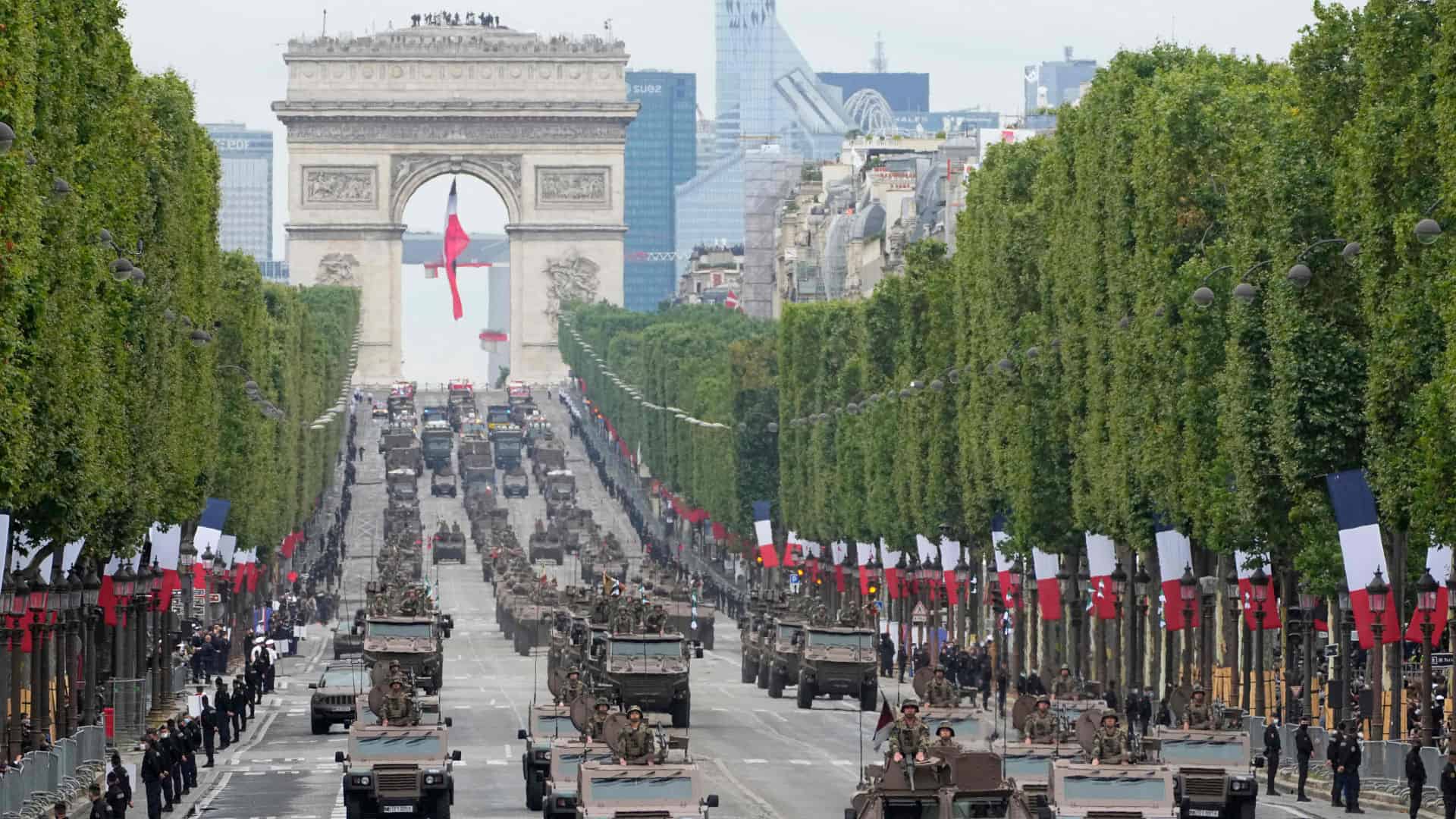 Champs Elysées, journée de la Bastille